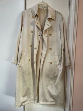 Classic Calvin Klein cream Trench Coat - size M